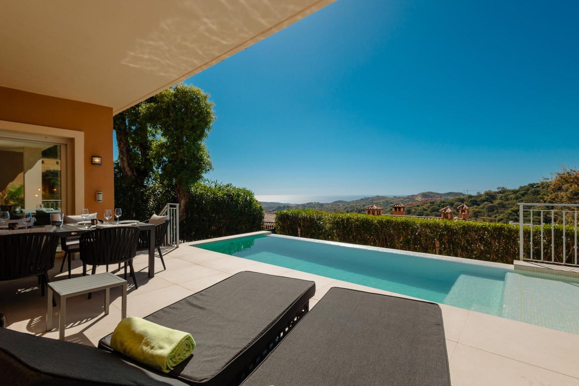 Private Heatable Infinity Pool With Sea Views In La Mairena, Marbella Apartment Sitio de Calahonda Exterior photo
