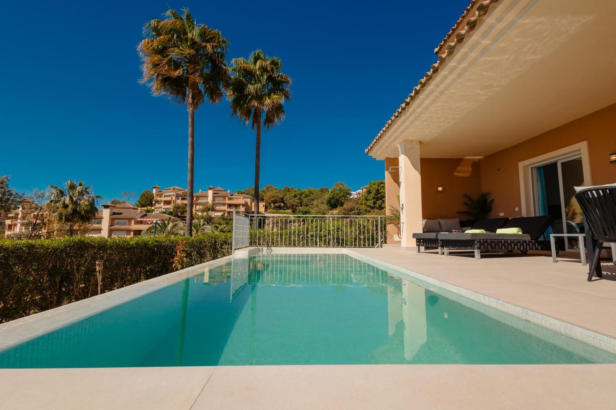 Private Heatable Infinity Pool With Sea Views In La Mairena, Marbella Apartment Sitio de Calahonda Exterior photo